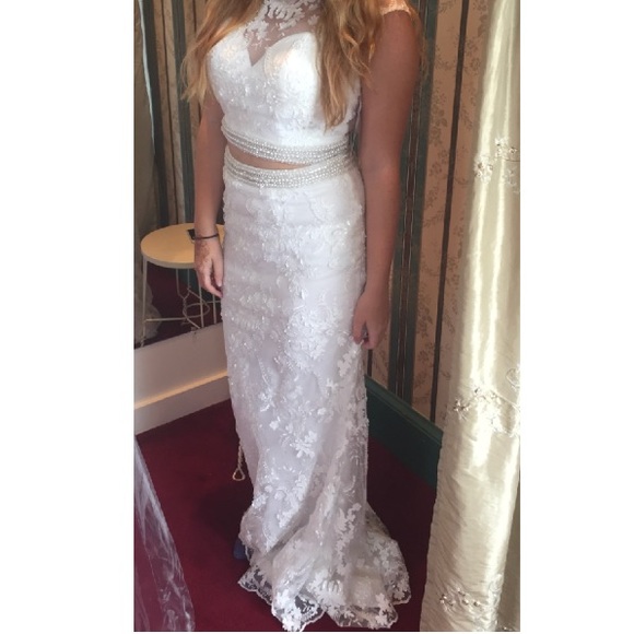 Prom dress - Picture 1 of 2